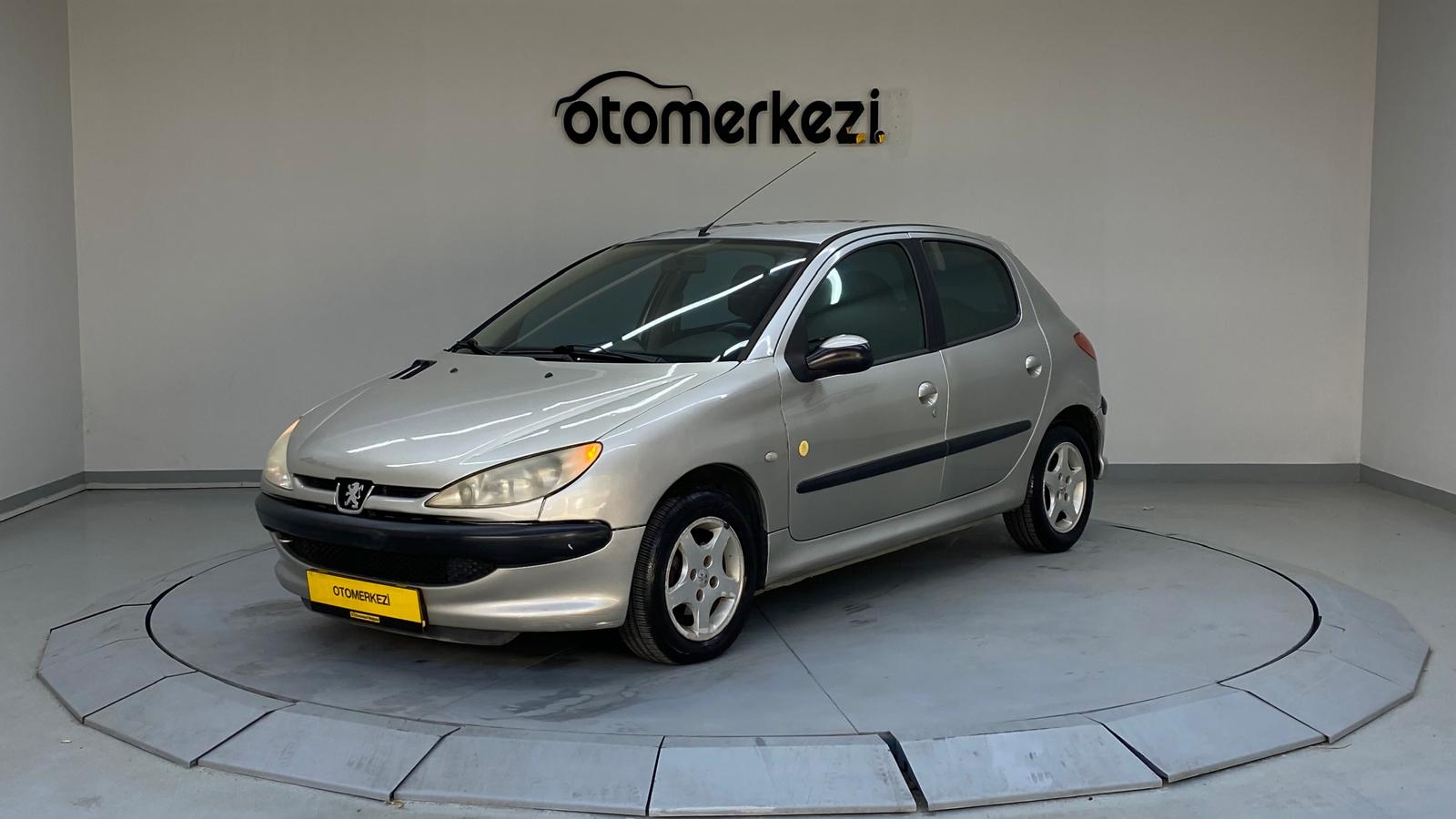 PEUGEOT 206 1